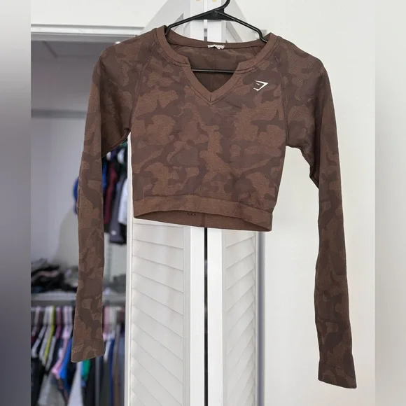 Gymshark Adapt Camo Long Sleeve Crop Top - Picture 1 of 9